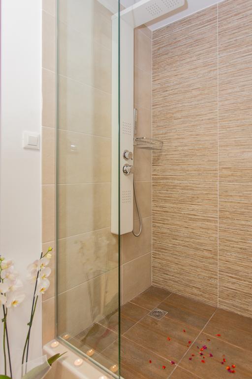 Central Luxury Lofts Chrissi Akti Chania Exterior foto