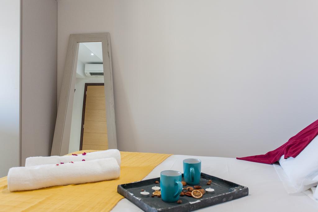 Central Luxury Lofts Chrissi Akti Chania Exterior foto